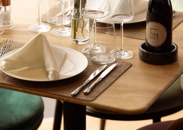 Отель Serbellas Boutique